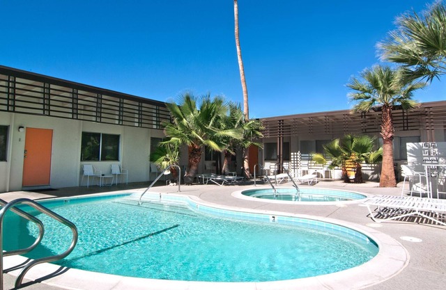 The Getaway #1: Pool, Mountain View, Kids/Pets welcome