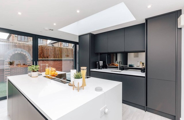 The Glass House - 3 Bedroom house, Crowmarsh