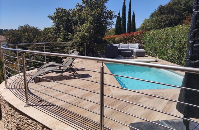 The golf house. Air-conditioned villa with swimming pool.