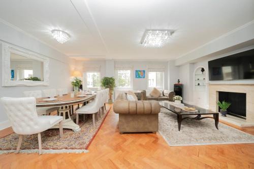 The Grande Mayfair Apartment