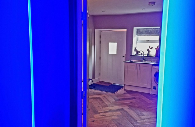 The Hamilton luxury - The Coach House with hot tub