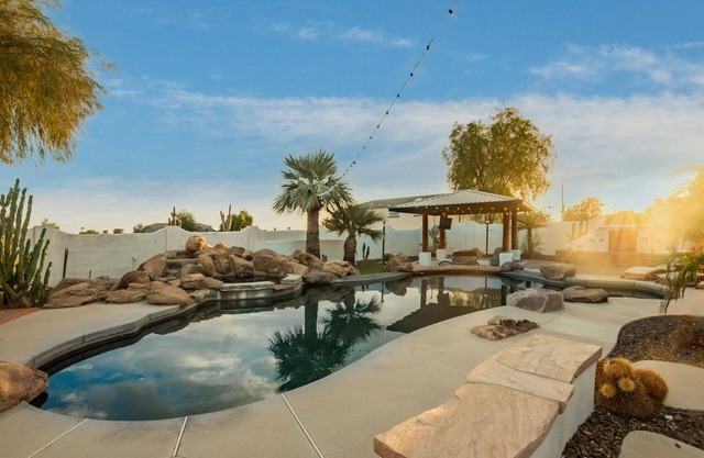 The Hatfield | Amazing Backyard Pool Getaway