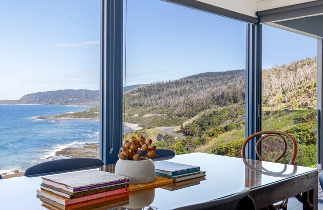 The Headland Retreat - Curated & Contemporary Home