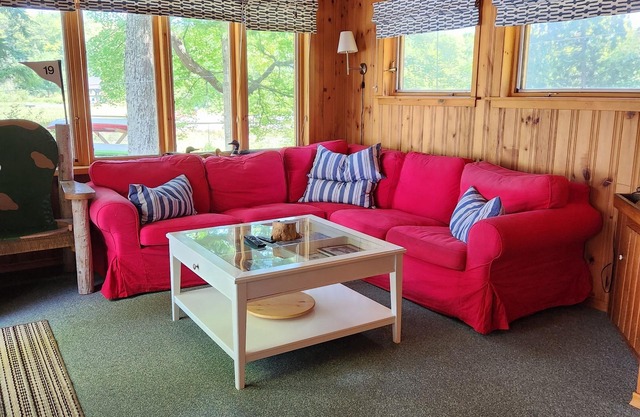 The heart of Muskoka - Lake Rosseau - 5 mins to Port Carling