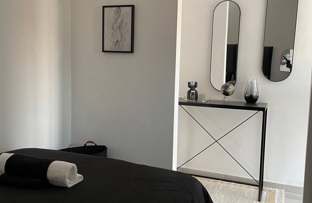 The Heart of Randburg: Modern, family friendly and be near popular attractionsnn