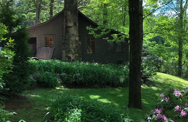 The Hideaway Of Horse Cove