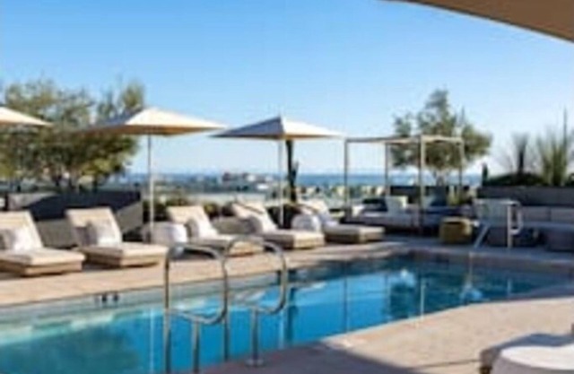 The Hideaway Penthouse Private Rooftop/Balcony