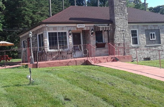The Hillside Hotel