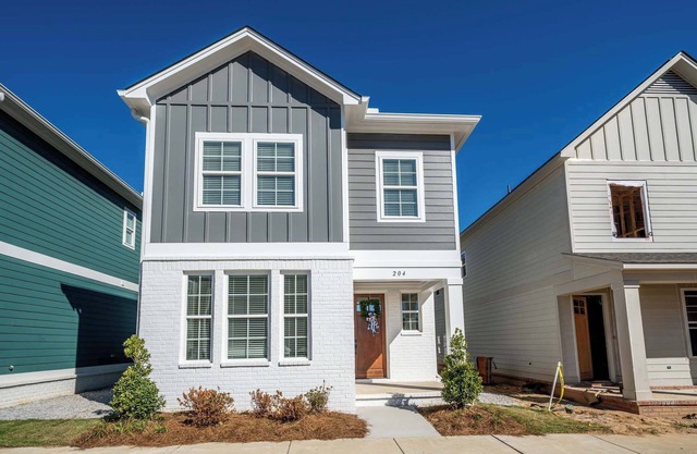 The Hive on Honeysuckle, Best Rate for SC GameDay!