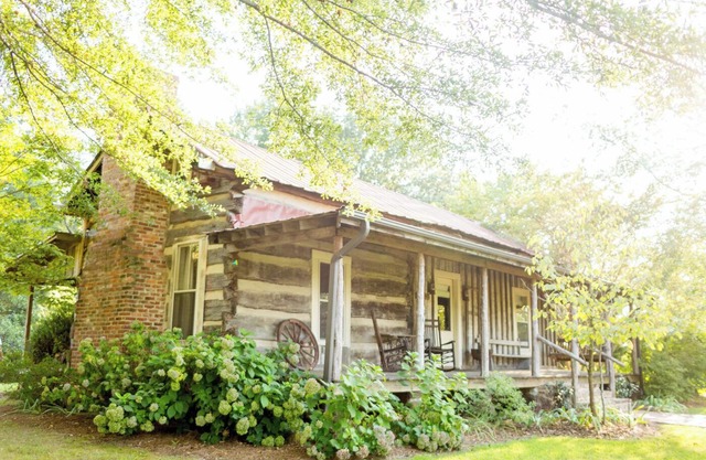 The Holly House at Green Frog Farm
