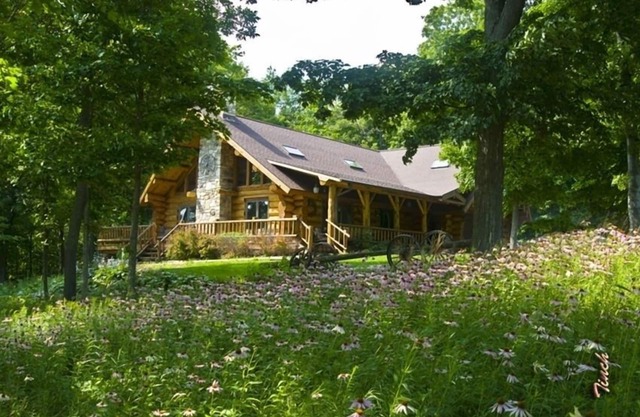 The Honey Dew Log Lodge in Egg Harbor Door County Wisconsin