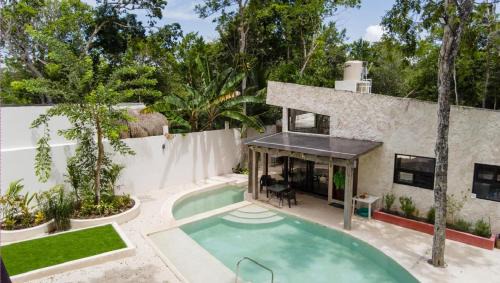 The HOUSE VILLA