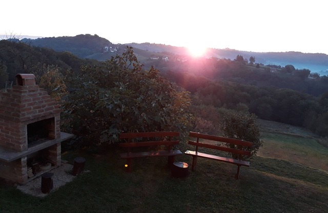 The house with 3 bedrooms and a large terrace with a view of the wine hills