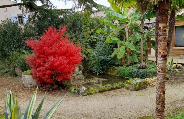 THE IDYLLIC