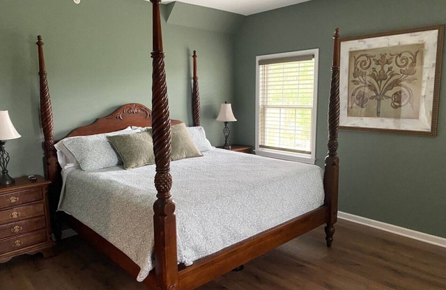 The Inn at Peacfield Farms