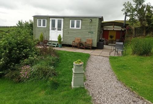 The Journeyman Luxury Shepherds Hut