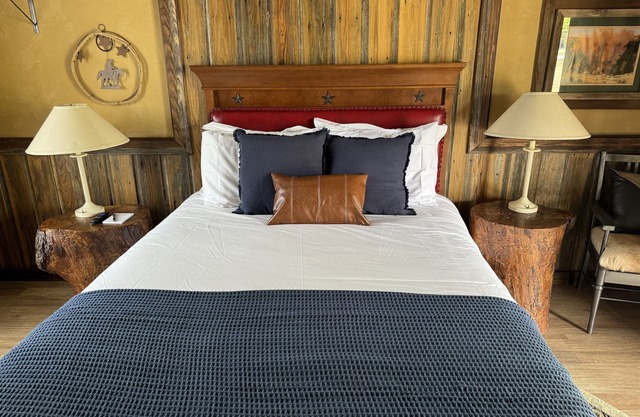 The Juniper Room - The Ranch House Motel