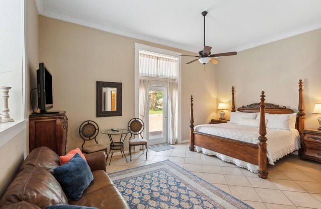The Justin Room at The Eastland Historic Hotel