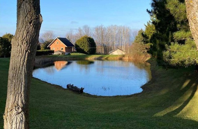 The Kutir - Entire Cottage - 6 Privacy Acres in Meaford - 5 Mins to Georgian Bay