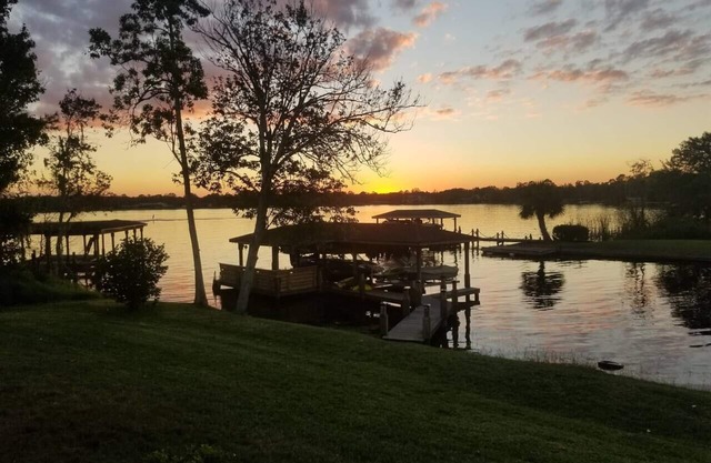 The lakefront Brantley House