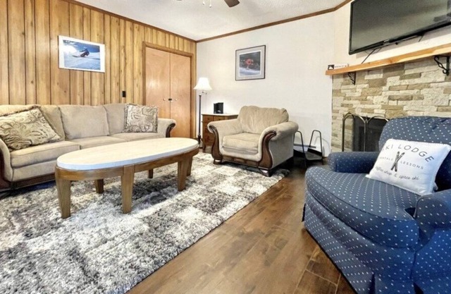 The Lazy Bear/Pool/H.Tub/Sauna/Arcade/3rd Floor