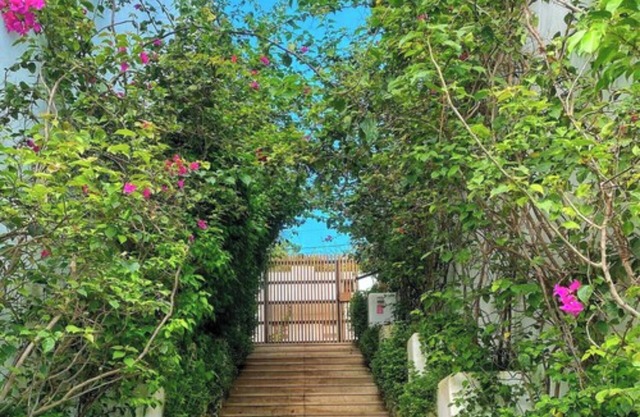 The Lead Hotel