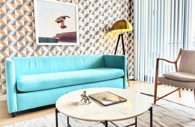 The Leo - One Bedroom Apartment w/Private Balcony