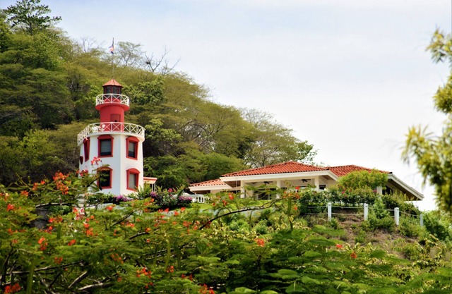 Ocotal Beach