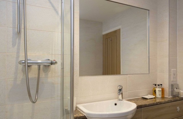 The Linhay Sleeps 2 (1 Bedroom)