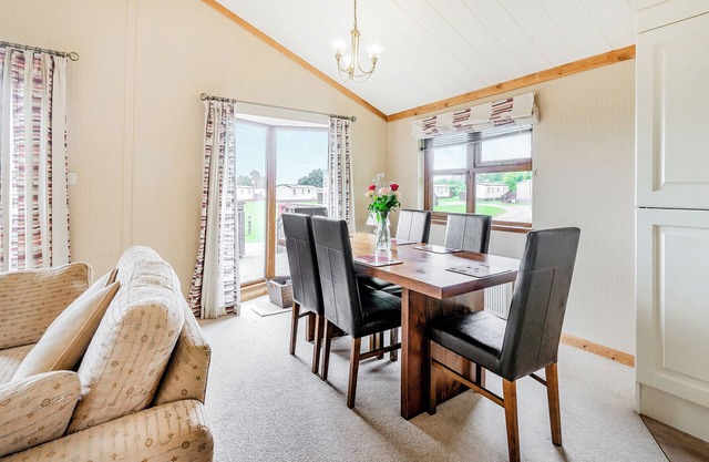 The Lintrathen Lodge, sleeps up to six, with one double and two twin rooms.