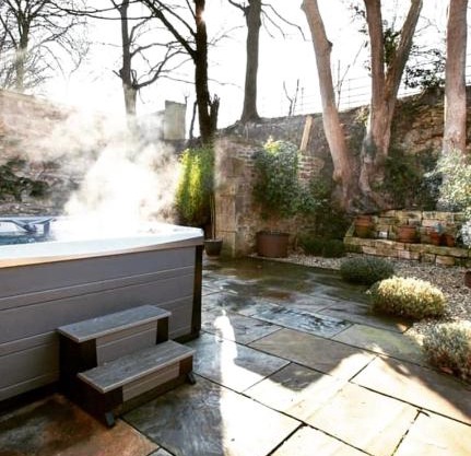 The Little Barn @ Bath With LARGE Hot Tub