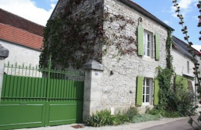 The Little summer house, a charming eco-gîte on the Champagne tourist trail