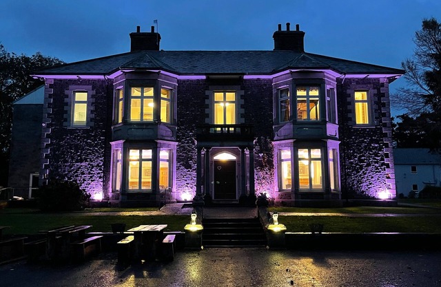 THE LLOYD GEORGE, family friendly in Bontnewydd, Gwynedd