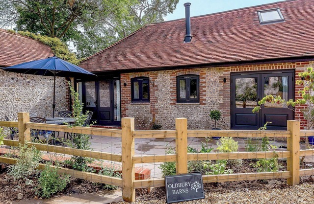 The Lodge at Oldbury Barns