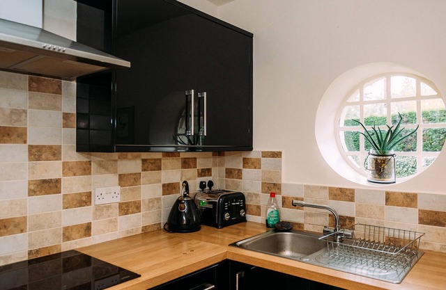 THE LODGE, family friendly in Waddington