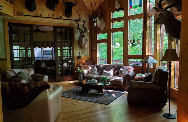 The Lodge on Maple Island