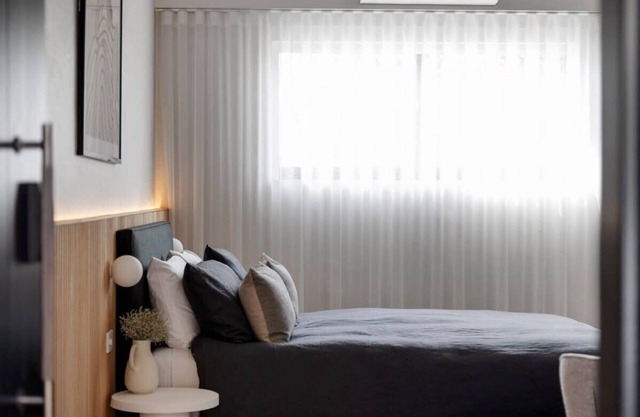 The Lodge - Room 1 - Luxury Central private Rooms, Free wifi