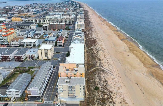 The Loft | 1BR 1BATH Ocean Side Condo by the Ocean