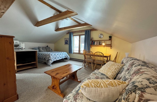 The Loft At The Beach House Southampton