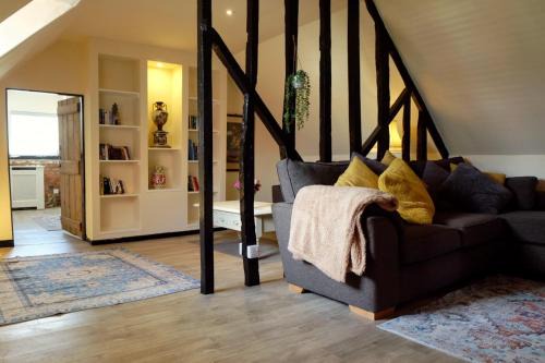 The Loft at the Moon and Mushroom Inn - Suffolk Coast