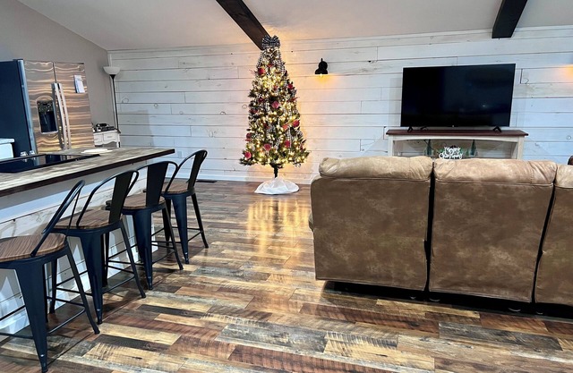The Loft is a charming barndominium-style guesthouse near Lake Chickamauga.