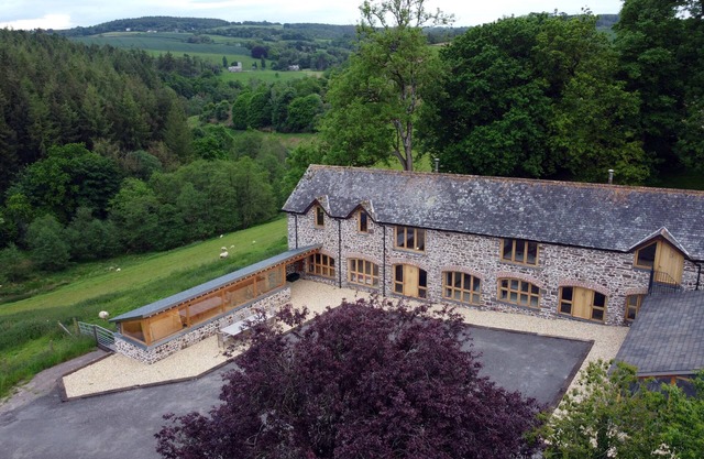 The Lower & Upper Arches, luxury Converted Barn in Devon countryside