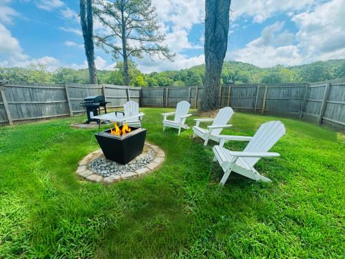 The Lucky Lodge at Lake Guntersville - Mountain Lakes