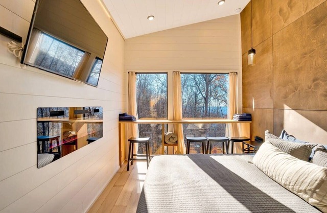 The Lumber Jack Pine Treehouse at Treetop Escapes!