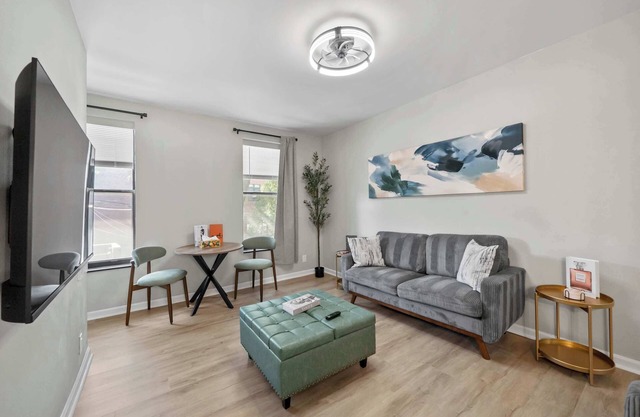 The Luxe Pearl Residences 872.5