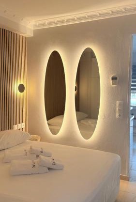 The Luxe Spot