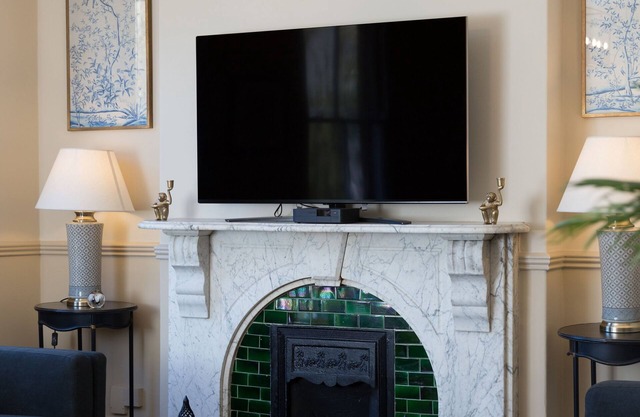 The Luxury Townhouse - Bootham - sleeps 6 guests in 3 bedrooms