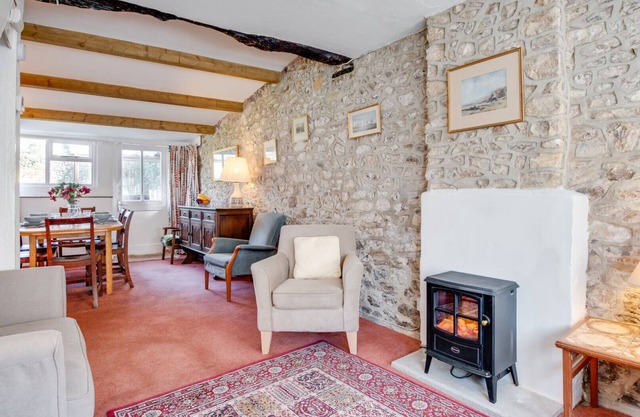 The Malt House - Two Bedroom House, Sleeps 4