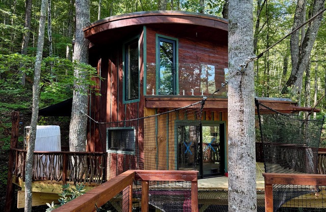 The Mēos Treehouse, The Mēos - by Highlands Treehouse Retreat