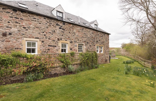 THE MILL HOUSE - perfect for families, country sports or a cosy retreat